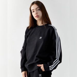 Adidas adicolor oversized sweatshirt